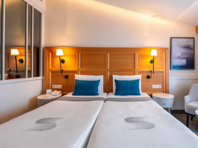 Superior Double room with land view