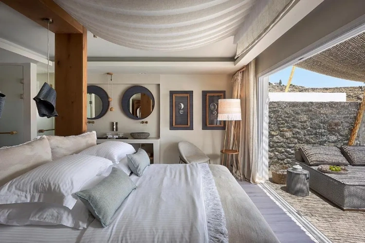 Exclusive Double Suite