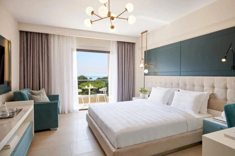Elegant Double room Side Sea View