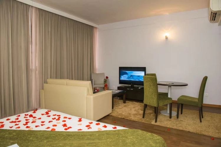 Double Suite