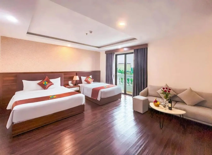 Suite with garden view
