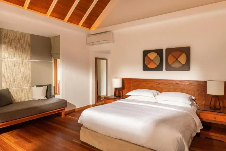 Kurumba Maldives Resort