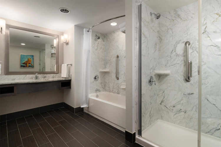Hilton Garden Inn Charleston Waterfront/Downtown photo 11