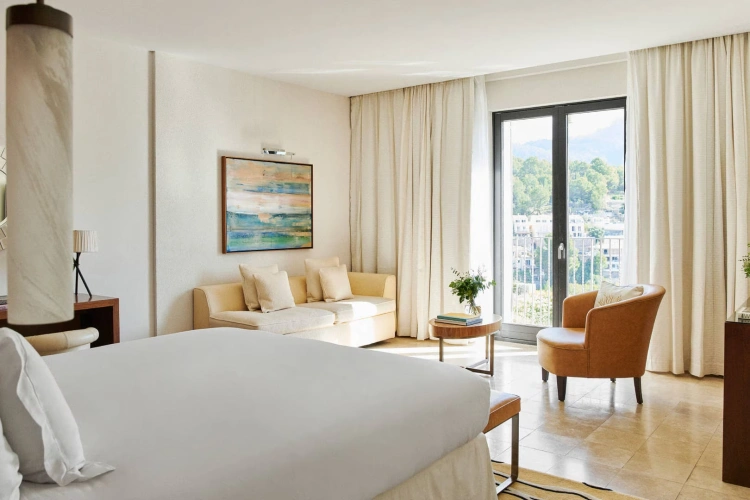 Deluxe Double room with Tramuntana mountain view