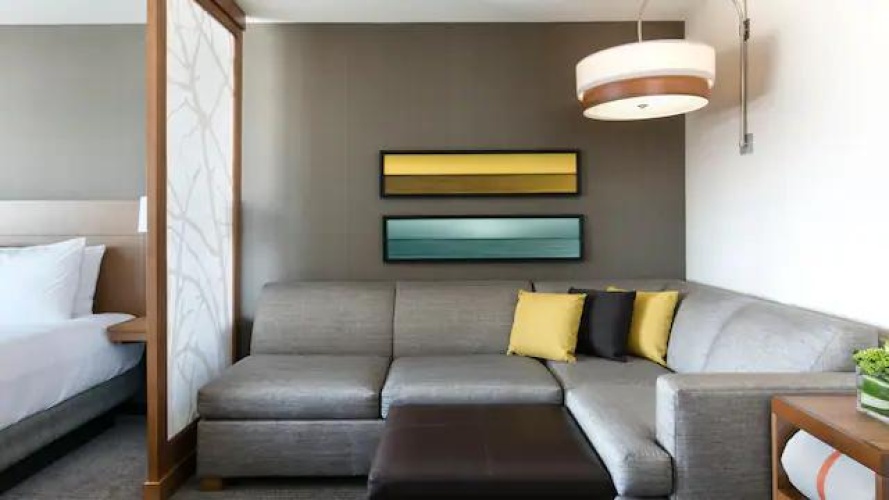 Tub Accessible Double Room (With Sofa Bed)