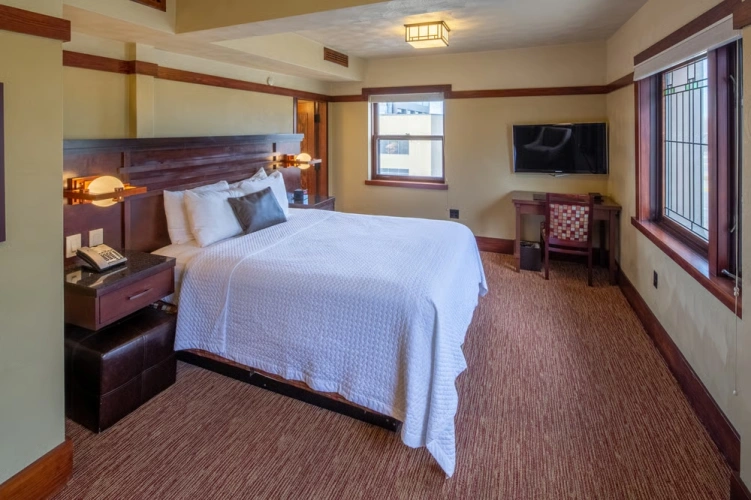 King Double room