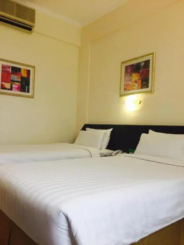 Hotel Al Madinah Holiday