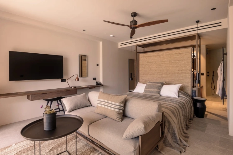 Sharing Pool Double Suite