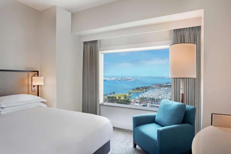 Hilton San Diego Bayfront photo 6