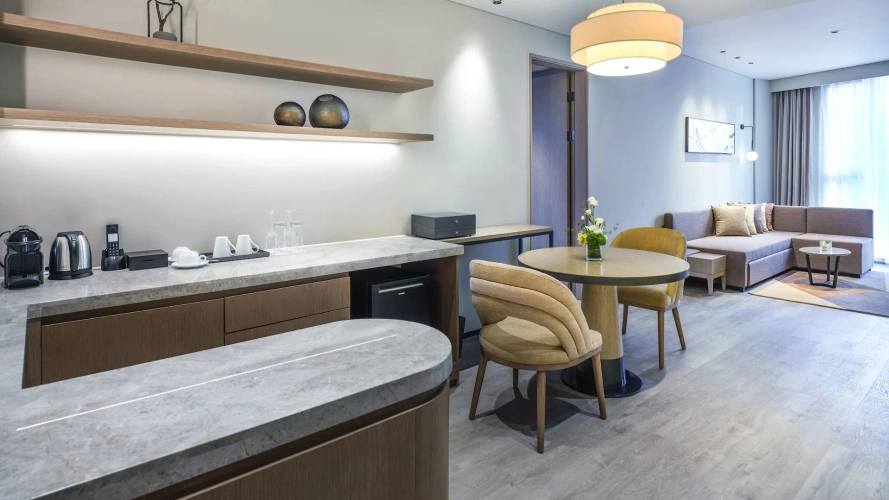 2 Bedrooms Kitchen Suite