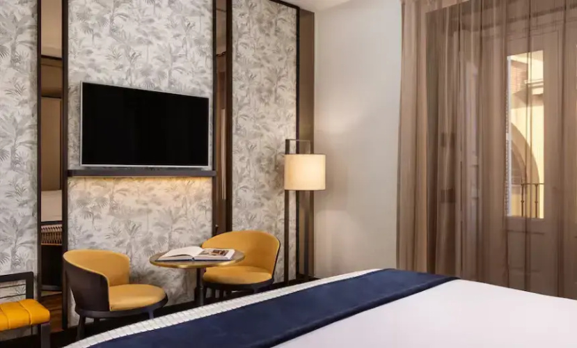 Deluxe Double room with view