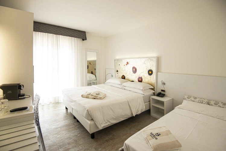 Comfort Plus Double room with partial sea view