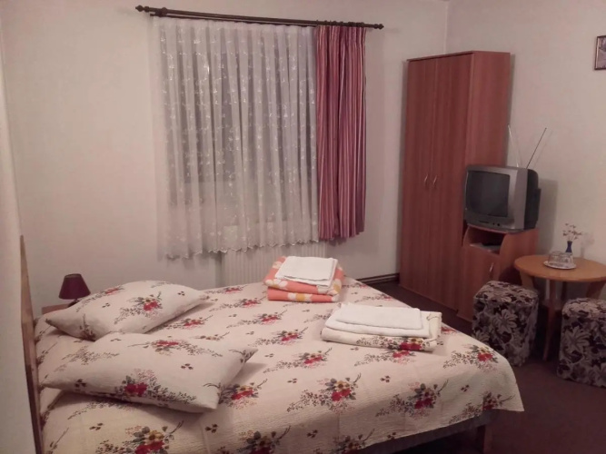 Pension Piatra Craiului