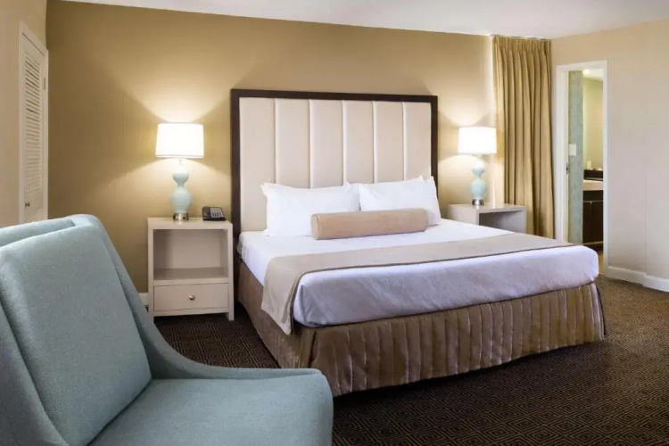 DoubleTree by Hilton Hotel Jacksonville Riverfront