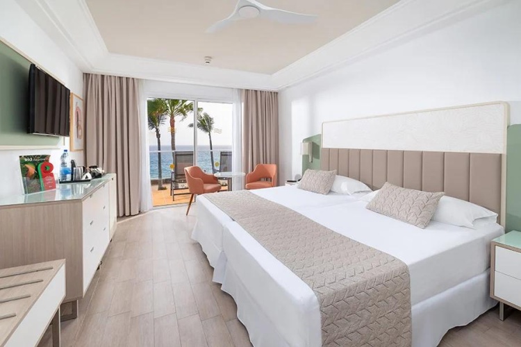 1 Bedroom Twin Suite with sea view