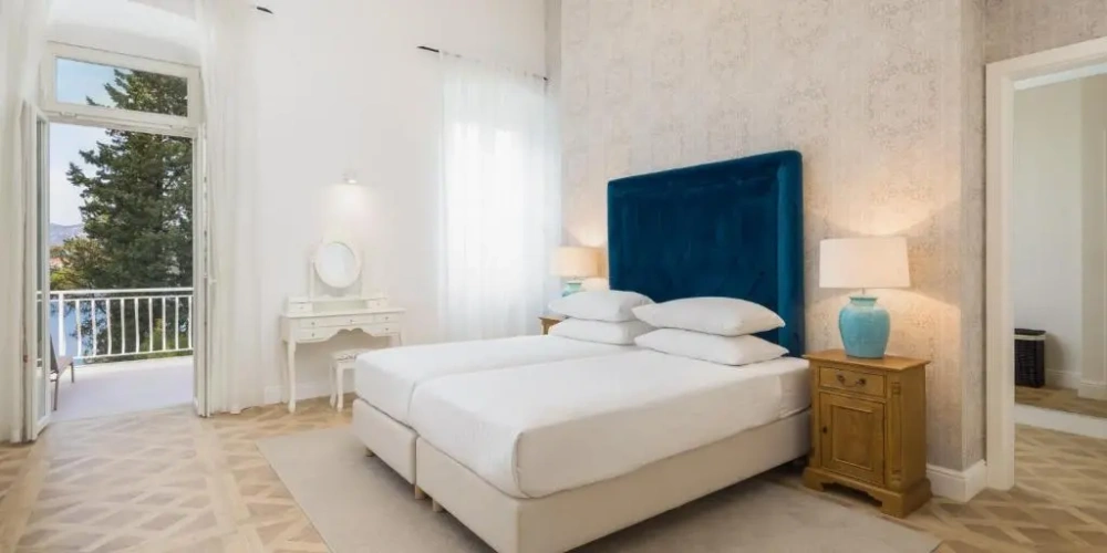 Luxury Melion Suite with balcony