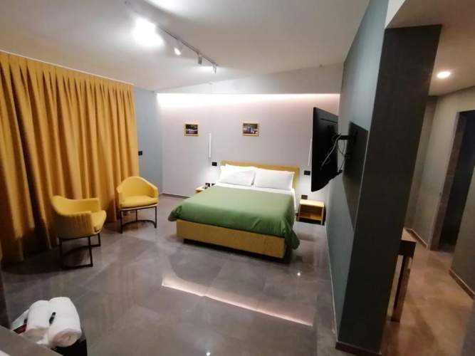 Suite with balcony