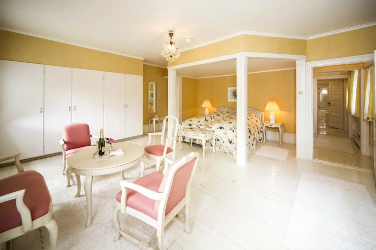 Sam Eyde Double Suite