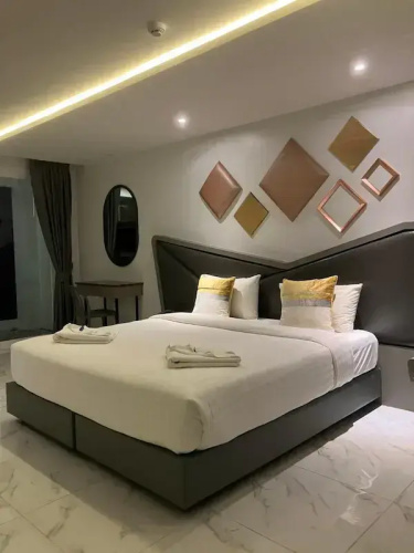 Debua Hotel Pattaya