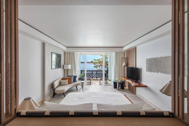 Frangipani Signature Double Suite with ocean view