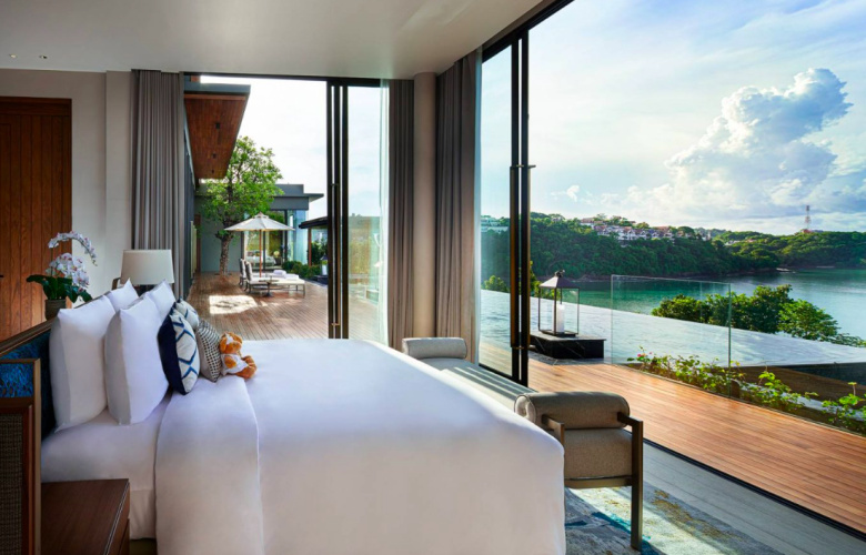 4 Bedrooms Presidential Hilltop Cliff Villa