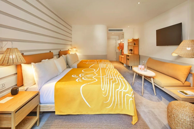 Deluxe Twin room