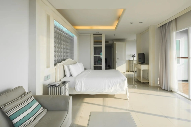 South Wing High Floor Double Suite