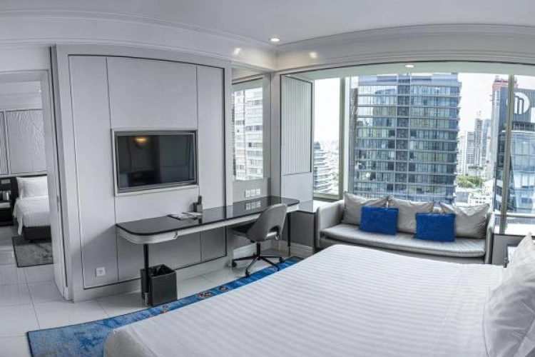 Signature Connecting room
