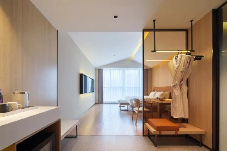 Wide-View Double room