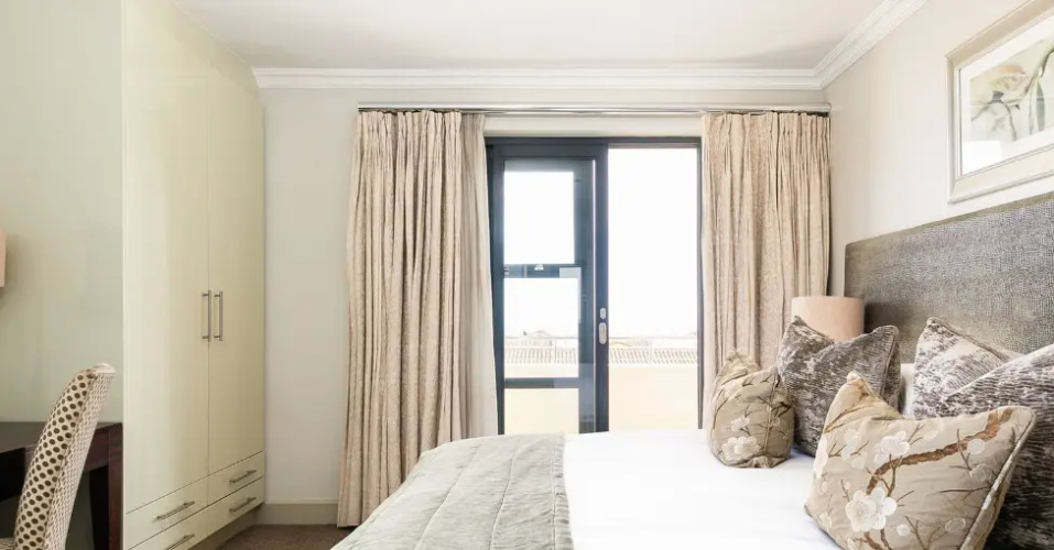 Bay Double Residence