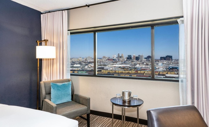 DoubleTree by Hilton Hotel Newark Airport photo 25