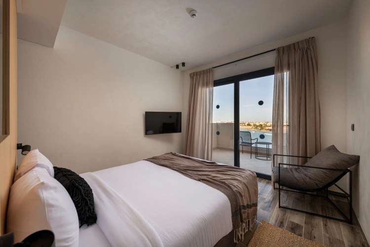 Deluxe Double Suite Lagoon View