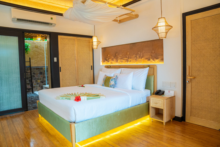 Serene Elite Premier Double Bungalow beachfront