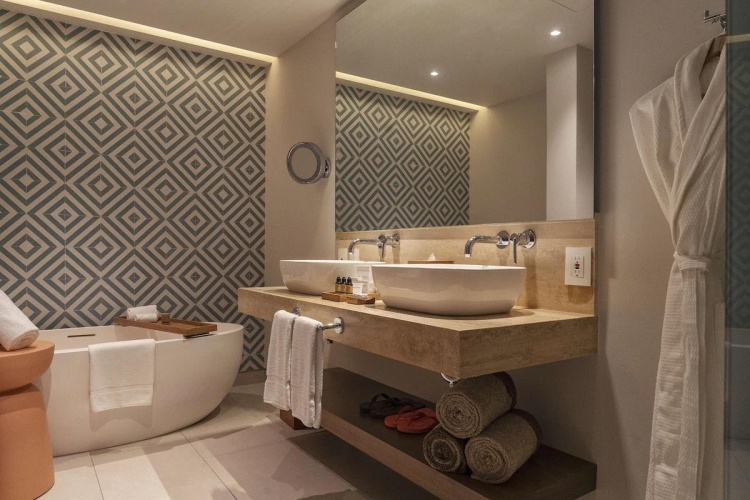 Hilton Cancun Mar Caribe All-Inclusive Resort photo 10