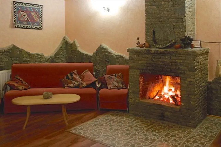 Gudauri Hut Hotel