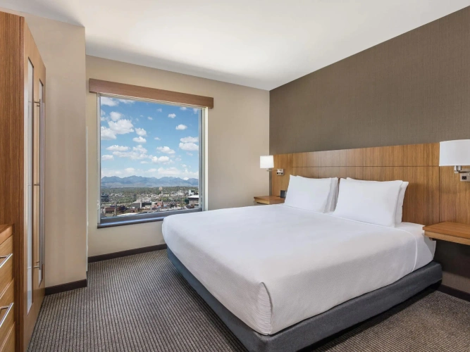 Corner Double room with view
