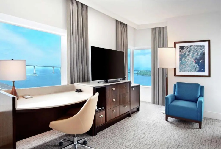 Hilton San Diego Bayfront photo 9