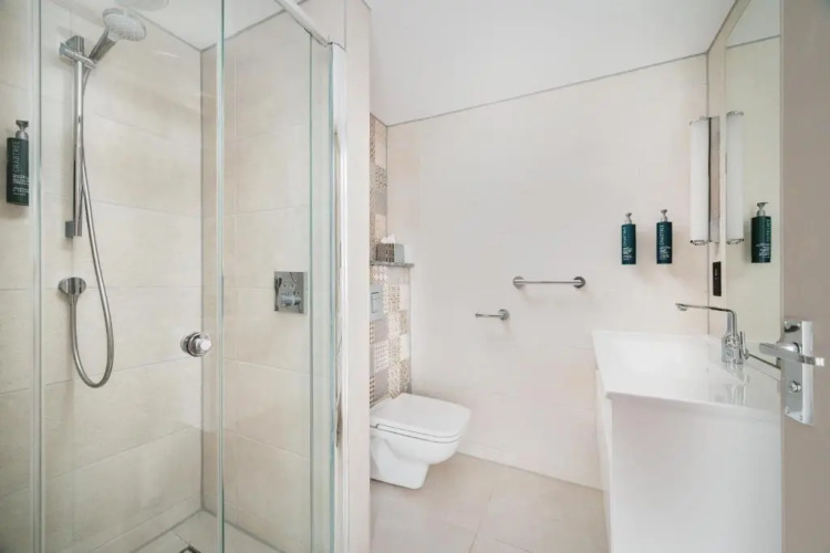 DoubleTree by Hilton Newcastle International Airport photo 14