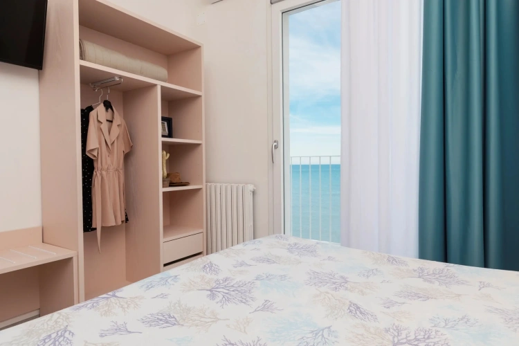 Double room with balcony and with sea view