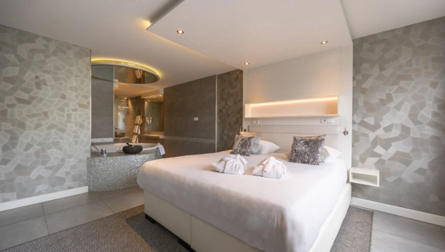 Diamond Double Penthouse Suite
