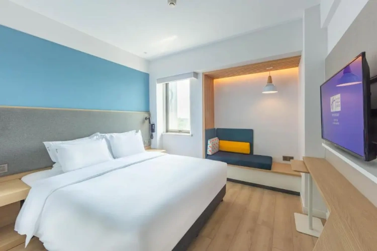 Standard High Floor Double room with balcony