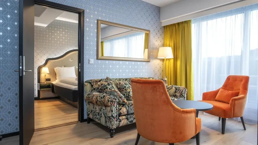 Double Suite
