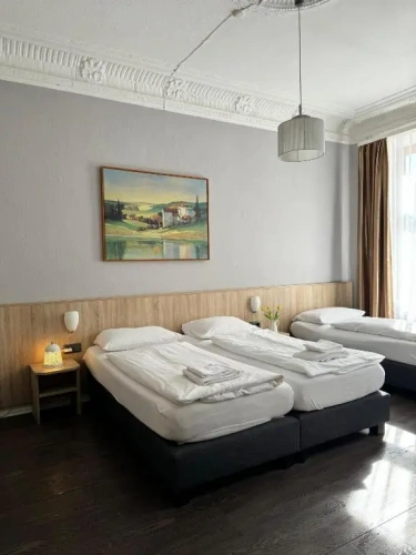 Triple room