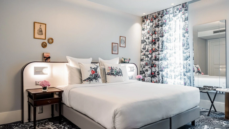 Afterworks Deluxe Double room