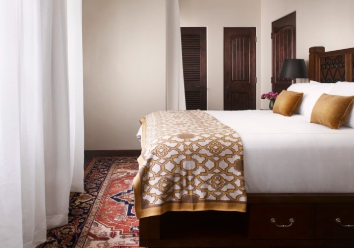 Signature Double Suite