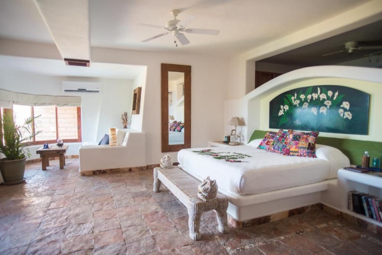 4 Bedrooms Villa