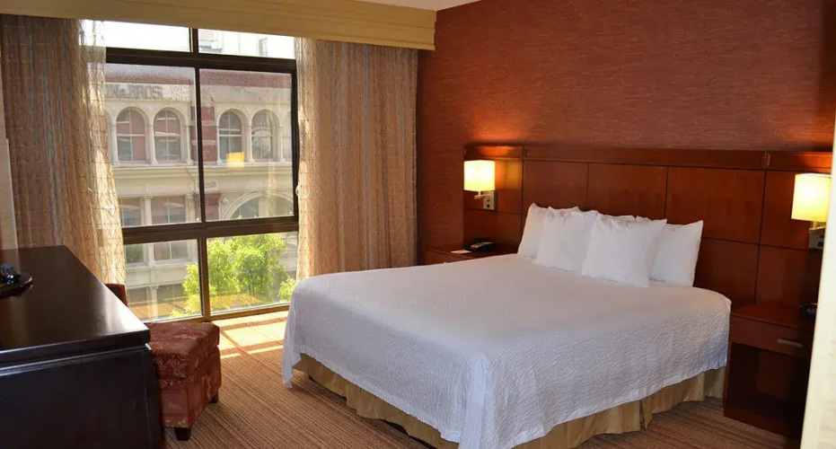 Courtyard by Marriott Downtown Memphis