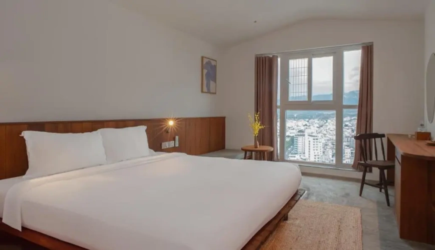 Rustic Double room with city view