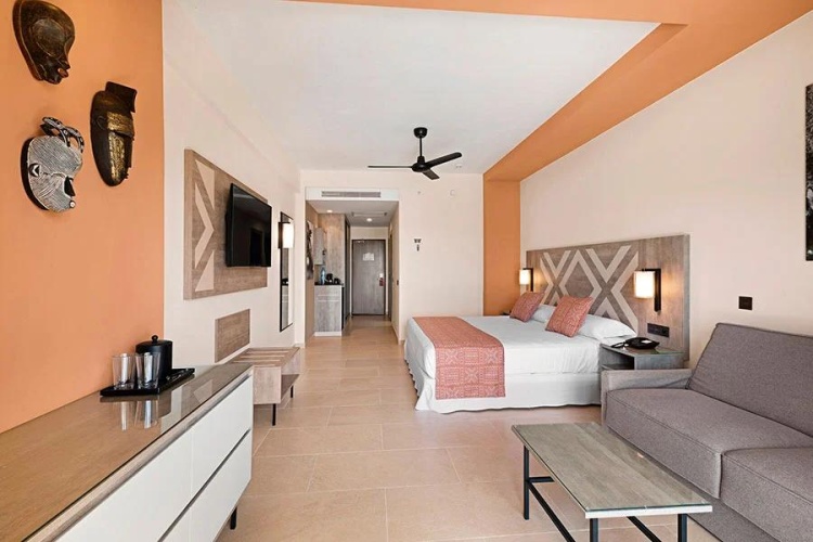 Swim-Up Double room