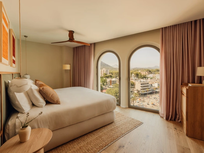 Corner Double Junior Suite